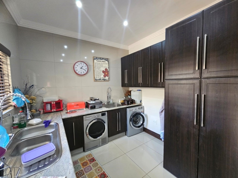 3 Bedroom Property for Sale in Mooinooi North West